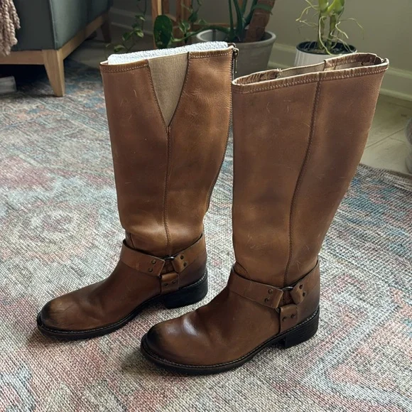 L.L.Bean Deerfield Rustic Harness Boots - Picture 8 of 12